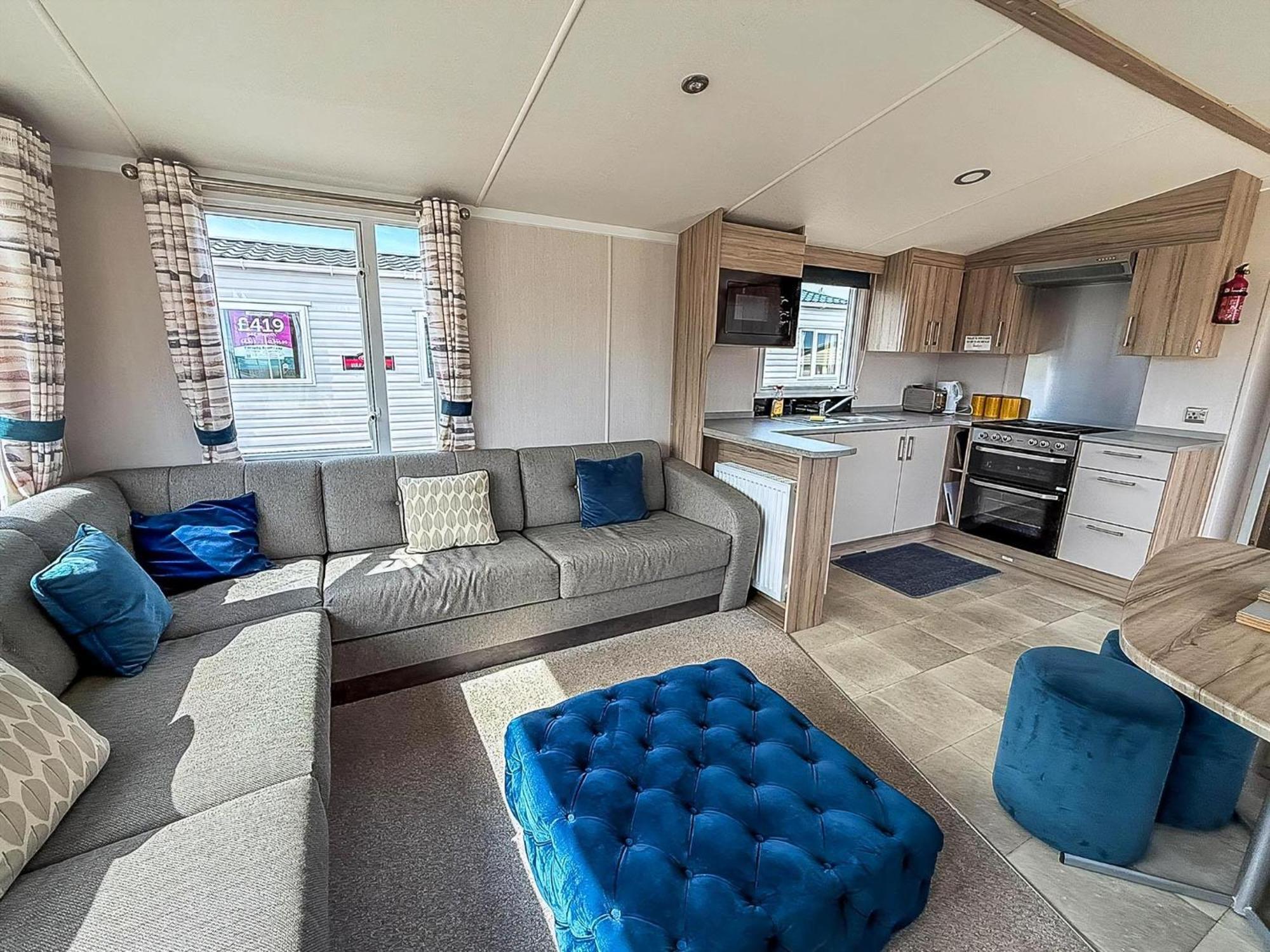 6 Berth Caravan With Decking At Sunnydale Holiday Park Ref 35243Kg لاوث المظهر الخارجي الصورة